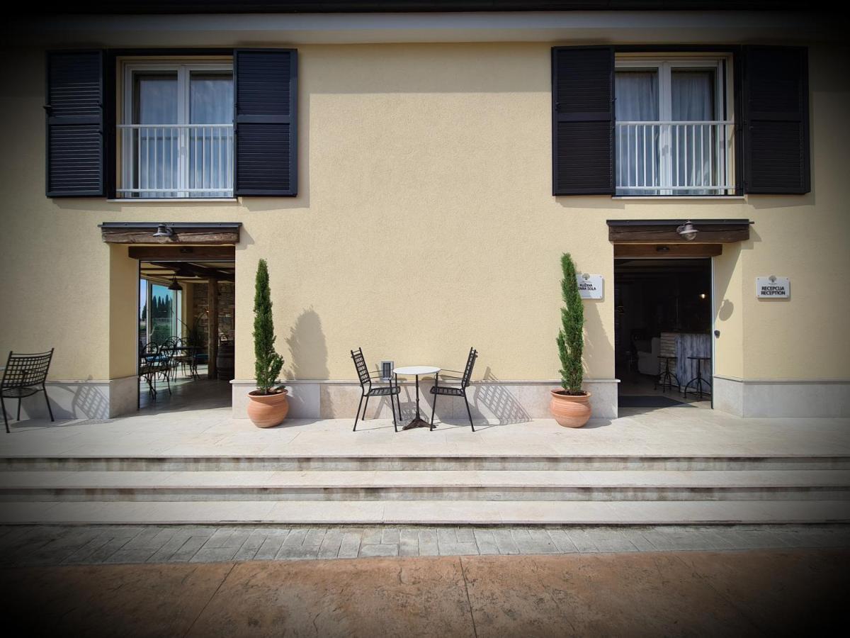 Hotel Stara Sola - Oleander Resort Korte Экстерьер фото