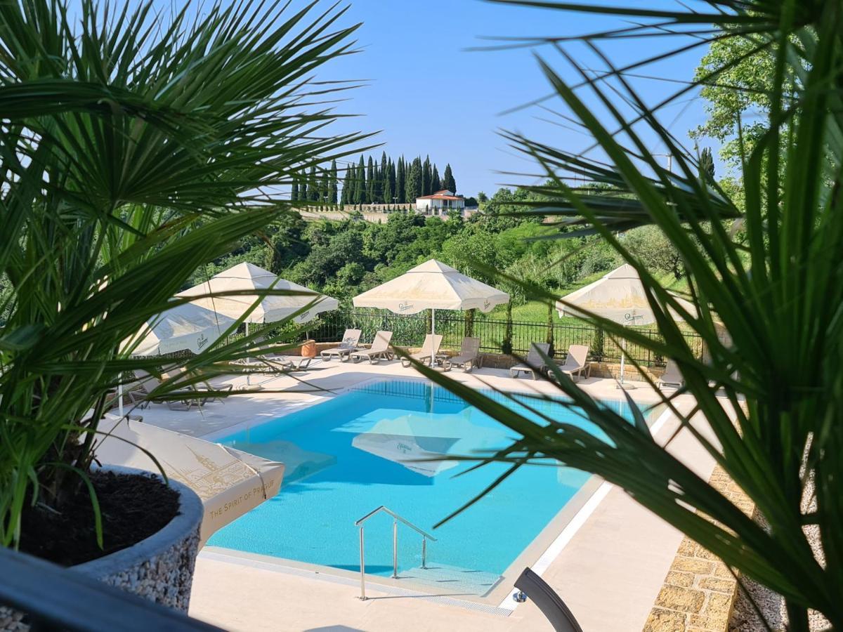 Hotel Stara Sola - Oleander Resort Korte Экстерьер фото